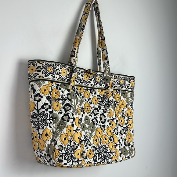 Vera Bradley Go Wild Over Multi-Color Quilted Retired Pattern Laptop Tote Bag - Picture 3 of 11